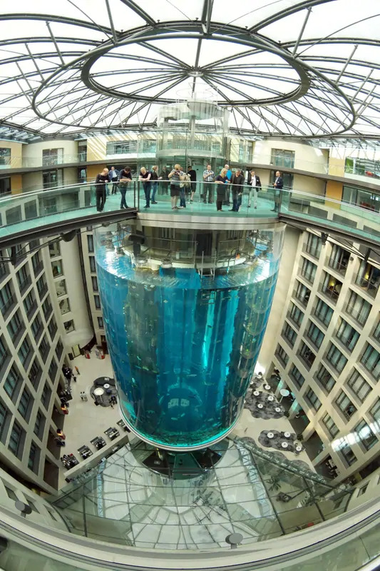 aquadom-berlin.jpg
