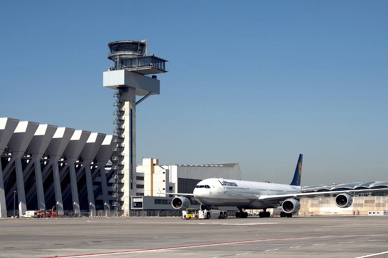 ATC Tower Frankfurt Intl. EDDF.jpg