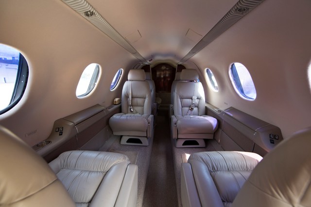 beechcraft-starship-interior.jpg