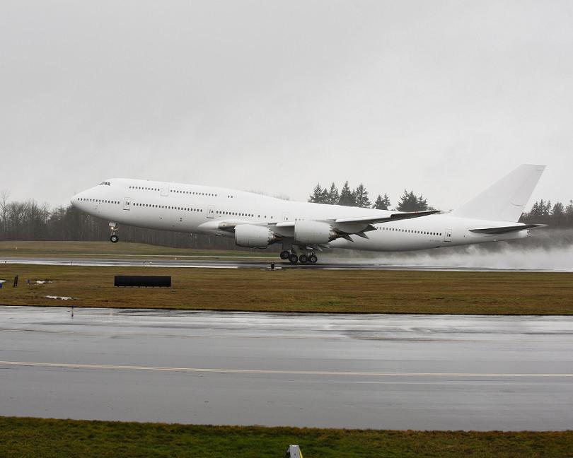 Boeing-747-8-Intercontinental-VIP-A7-HHE-Qatar-Amiri-Flight.jpg