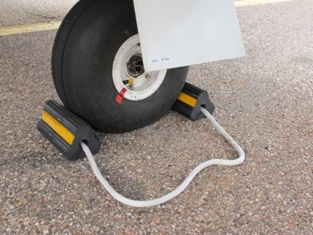 chocks-rubber-big.jpg