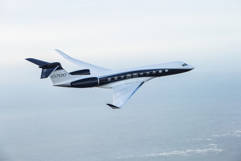 Gulfstream G700 1.jpg