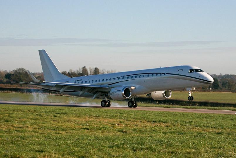 Hangar8%20Lineage%201000%20landing.jpg