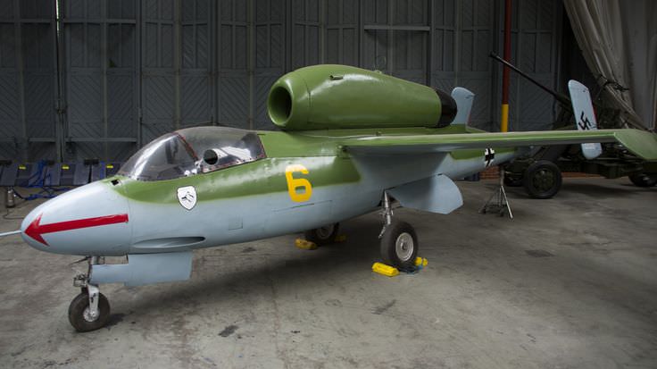 Heinkel He-162 Salamander.jpg