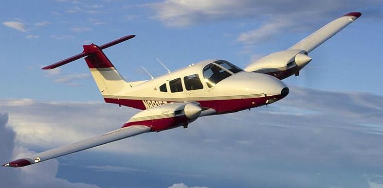 Piper%20Seminole%205.jpg