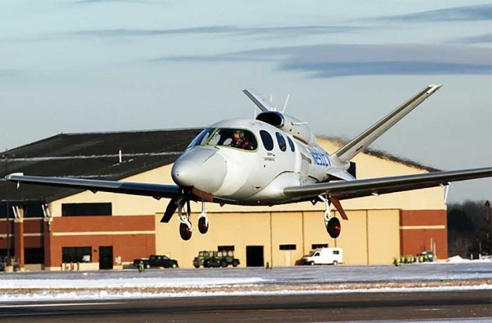 Second Cirrus test SF50 Jet takes to the Skies.jpg