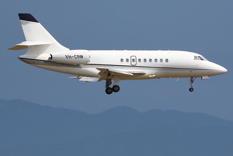 VH-CRW-Dassault-Falcon-2000EX-KIX-395747_src_395747.jpg